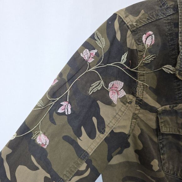 Womens Camo Jacket Utility Cargo Floral Embroidered Cotton Med Ashley by 26 Intl - Picture 2 of 14